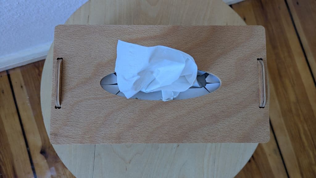 DIY wooden tissue box